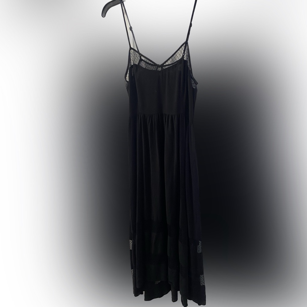 Molly Green black lace midi dress - size medium